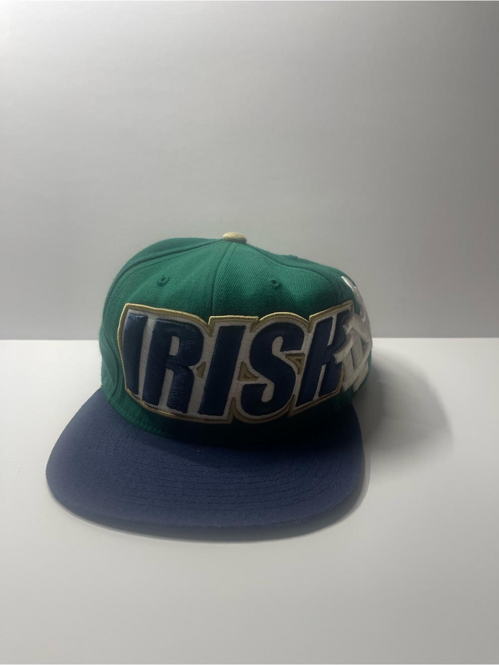Mitchell & Ness mens green Notre Dame Irish wool blend university hat